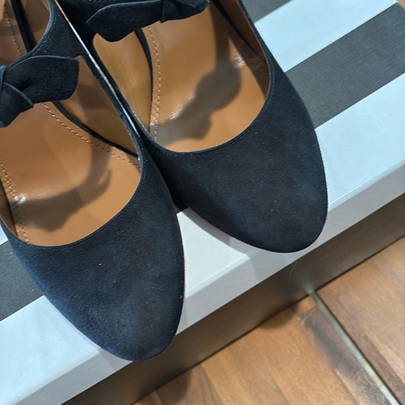 AQUAZZURA Sandy Suede Block-Heel Bow Pump, 41 - Picture 3 of 12